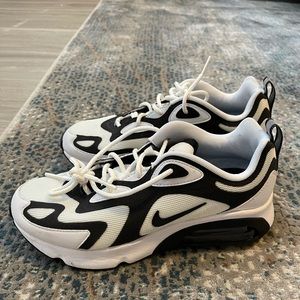 Nike black & white sneakers